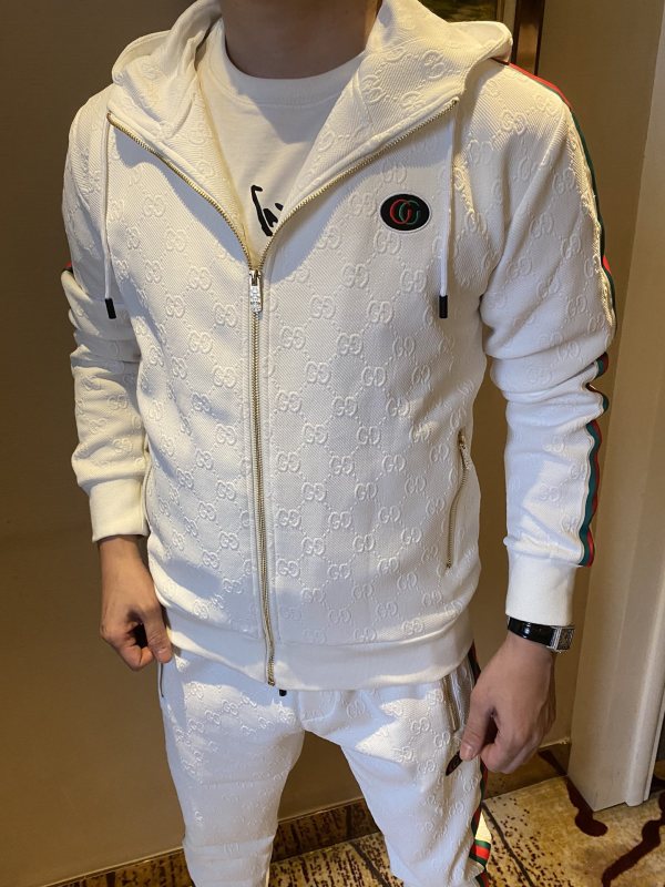 G*ucci Top Quality Suit
