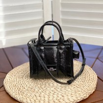 M*ARC J*ACOBS Top Bag  18*10*15CM