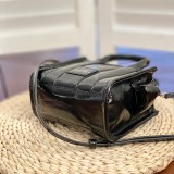M*ARC J*ACOBS Top Bag  18*10*15CM