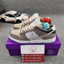 SB Dunk Low “Big Money Savings”  FZ3129-200