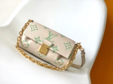 L*ouis V*uitton Top Bag  24*14*9CM