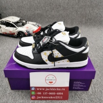 Supreme x N*ike SB Dunk Low DH3228-102