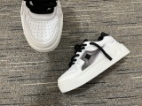 Men 𝑉*𝐴𝐿𝐸𝑁𝑇𝐼𝑁𝑂 Top Sneakers