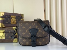 L*ouis V*uitton Top Bag  20*17*7CM