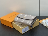 L*ouis V*uitton Top  Wallets   12*9.5*1.5CM