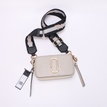 M*ARC J*ACOBS Top Bag  18*11*6CM