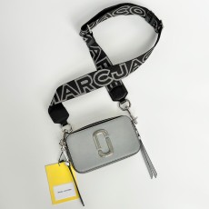 M*ARC J*ACOBS Top Bag  18*11*6CM