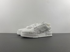 Men L*ouis V*uitton Top Sneakers   Have Size EU47