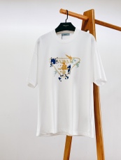 P*rada Top Quality Clothes
