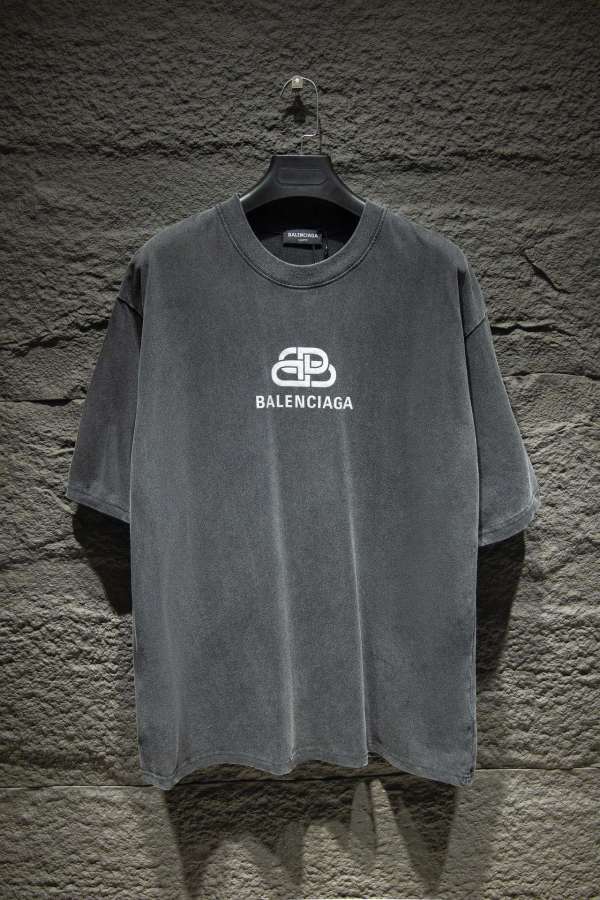 B*ALENCIAGA Top Quality Clothes