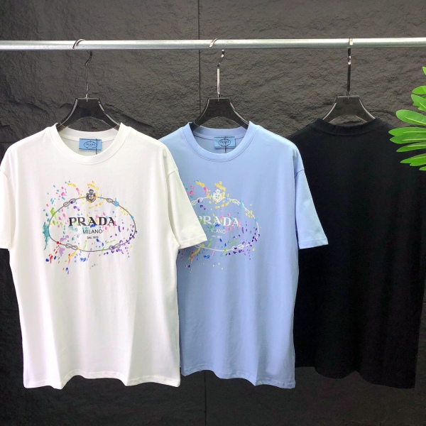 P*rada Top Quality Clothes