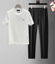 P*rada Top Quality Clothes