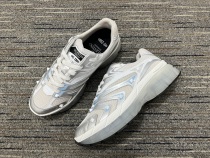 Men  𝑉*𝐴𝐿𝐸𝑁𝑇𝐼𝑁𝑂 Top Sneakers