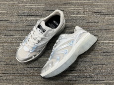 Men  𝑉*𝐴𝐿𝐸𝑁𝑇𝐼𝑁𝑂 Top Sneakers