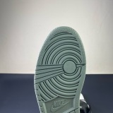 Air Jordan 1 Retro High  555088-135