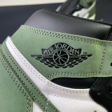Air Jordan 1 Retro High  555088-135
