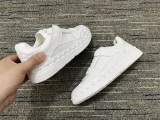 Men  𝑉*𝐴𝐿𝐸𝑁𝑇𝐼𝑁𝑂 Top Sneakers