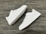 Men  𝑉*𝐴𝐿𝐸𝑁𝑇𝐼𝑁𝑂 Top Sneakers