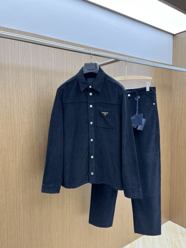 P*rada Top Quality Clothes