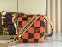 L*ouis V*uitton Top Bag 24*24*8CM