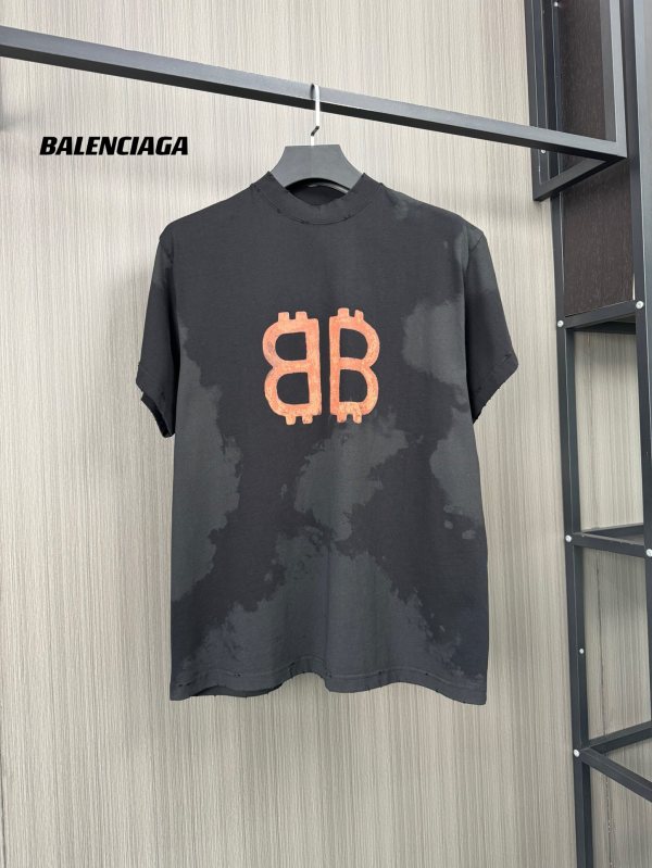 B*ALENCIAGA Top Quality Clothes