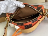 L*ouis V*uitton Top Bag 24*24*8CM