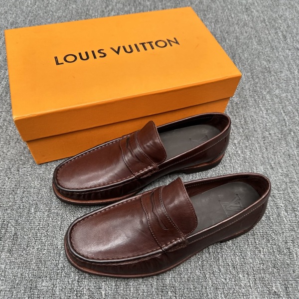 Men L*ouis V*uitton Top Sneakers