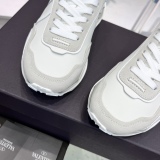 Men  𝑉*𝐴𝐿𝐸𝑁𝑇𝐼𝑁𝑂 Top Sneakers