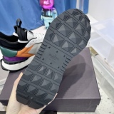 Men  𝑉*𝐴𝐿𝐸𝑁𝑇𝐼𝑁𝑂 Top Sneakers