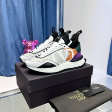 Men  𝑉*𝐴𝐿𝐸𝑁𝑇𝐼𝑁𝑂 Top Sneakers