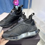 Men  𝑉*𝐴𝐿𝐸𝑁𝑇𝐼𝑁𝑂 Top Sneakers