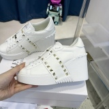 Women 𝑉*𝐴𝐿𝐸𝑁𝑇𝐼𝑁𝑂 Top Sneakers