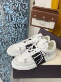 Men Women 𝑉*𝐴𝐿𝐸𝑁𝑇𝐼𝑁𝑂 Top Sneakers