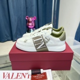 Men Women 𝑉*𝐴𝐿𝐸𝑁𝑇𝐼𝑁𝑂 Top Sneakers