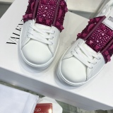 Women 𝑉*𝐴𝐿𝐸𝑁𝑇𝐼𝑁𝑂 Top Sneakers