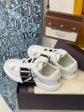 Men Women 𝑉*𝐴𝐿𝐸𝑁𝑇𝐼𝑁𝑂 Top Sneakers