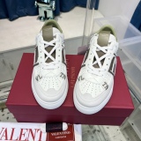 Men Women 𝑉*𝐴𝐿𝐸𝑁𝑇𝐼𝑁𝑂 Top Sneakers