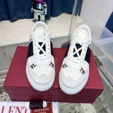 Men Women 𝑉*𝐴𝐿𝐸𝑁𝑇𝐼𝑁𝑂 Top Sneakers