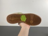 N*ike SB Dunk Low “Escargot”   FQ7585-200