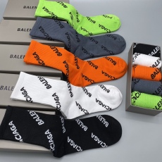 Socks 5 pairs