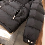 P*rada Top Quality Clothes