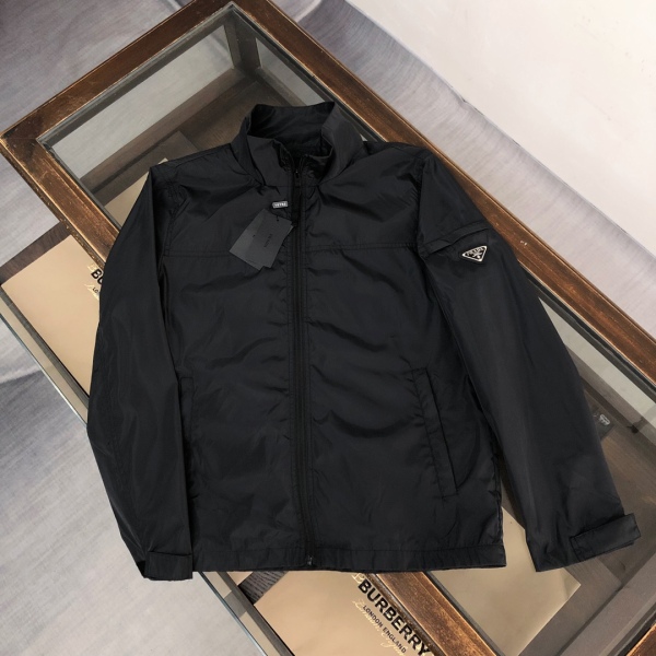 P*rada Top Quality Clothes