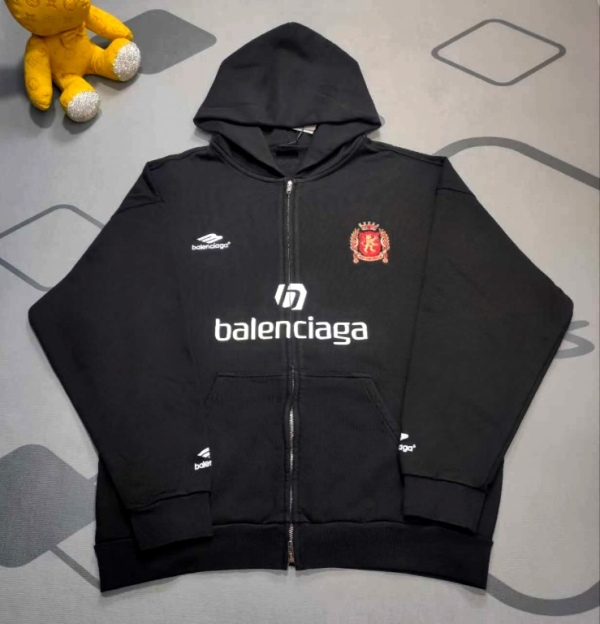 B*ALENCIAGA Top Quality Clothes