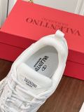 Men  𝑉*𝐴𝐿𝐸𝑁𝑇𝐼𝑁𝑂 Top Quality Sneakers