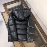 P*rada Top Quality Clothes