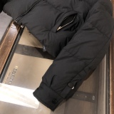P*rada Top Quality Clothes