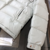 P*rada Top Quality Clothes