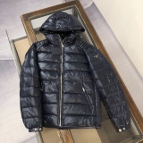 P*rada Top Quality Clothes