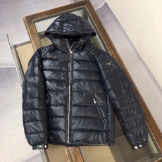 P*rada Top Quality Clothes