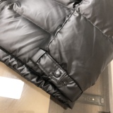 P*rada Top Quality Clothes